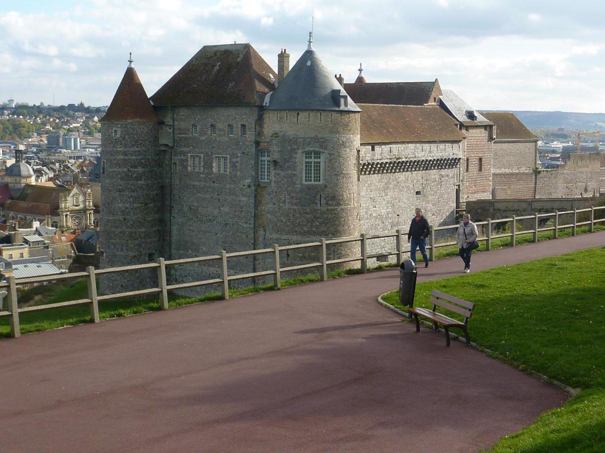 Appartement entre mer et port de plaisance Dieppe Extérieur photo